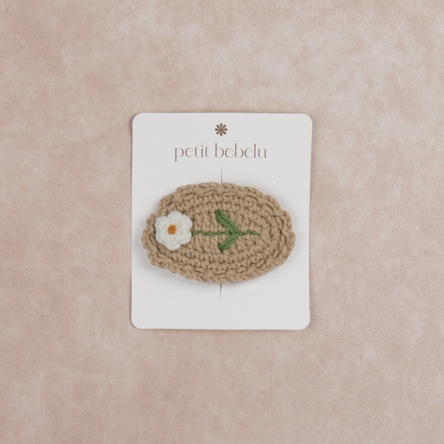 daisy crochet hair clip | sand