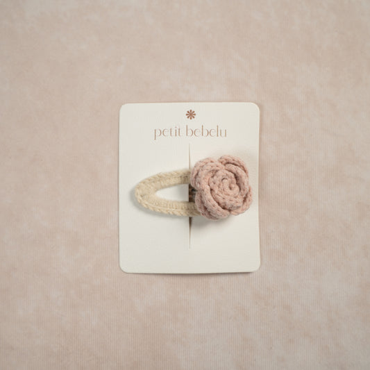 rosebud crochet hair clip | blush