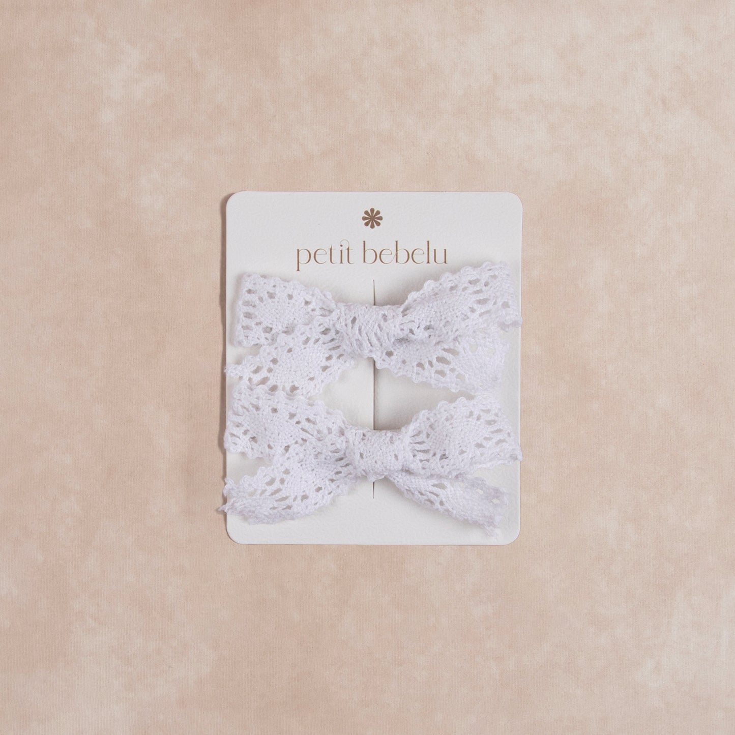 mini lace bow | white