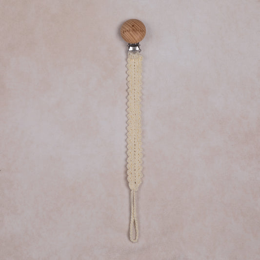 scalloped knit pacifier holder | ivory