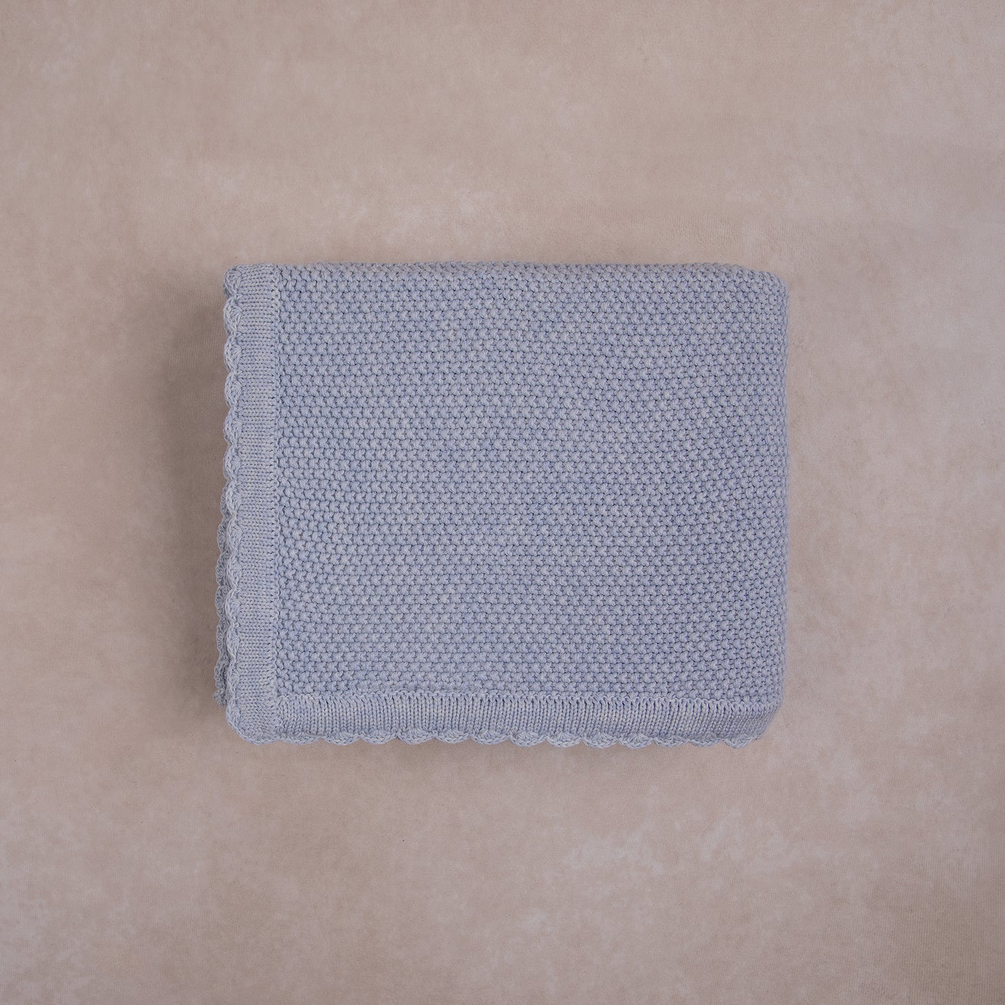 scalloped knit blanket | blue